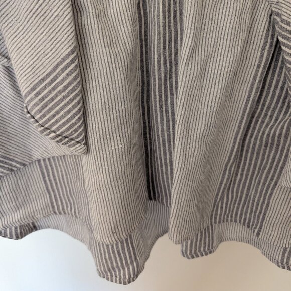 Melrose and Market 100% Cotton Deep V Chambray Striped Blue White Top Women XL - Picture 4 of 4